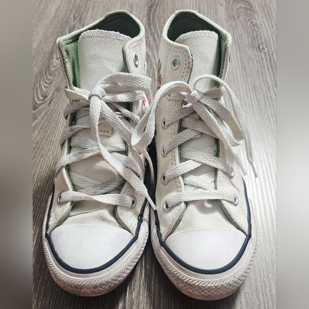 RARE Youth Converse "bees and flowers" embroidered high top sneakers size 13